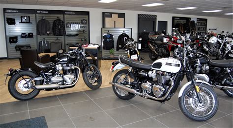 triumph motorcycle dealers near me